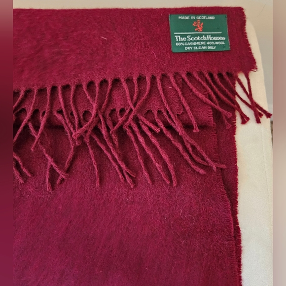 the scotch house Other - The Scotch House 60% cashmere 40% wool mens red scarf, made in Scotland